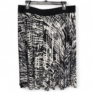 Covington Monochrome Graphic A-Line Skirt